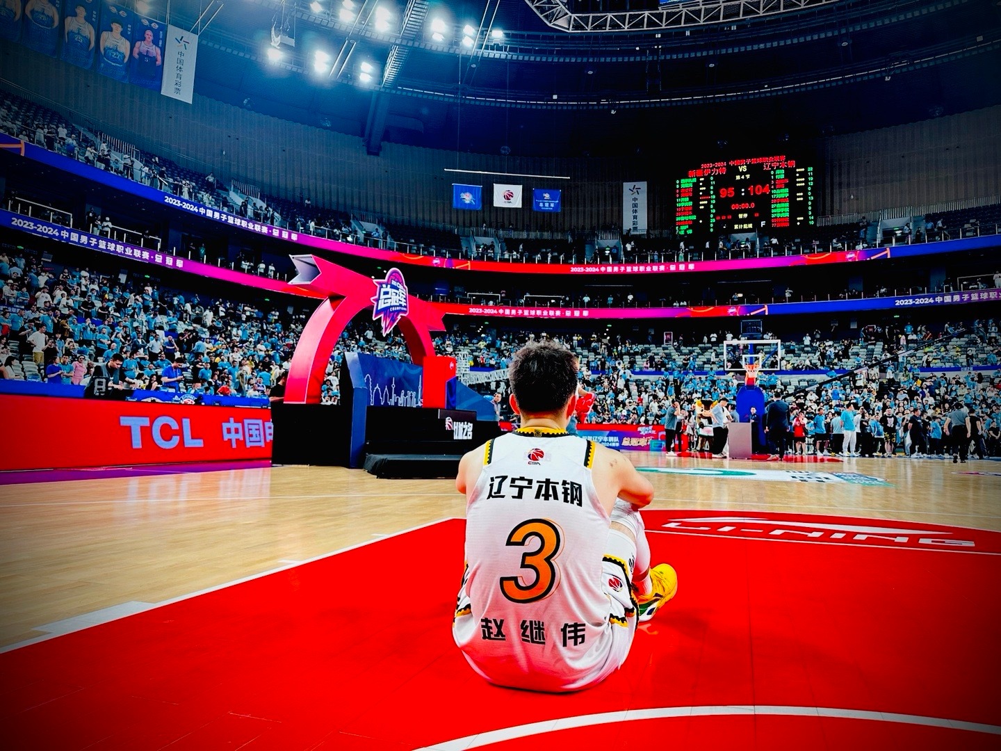 九游体育平台包含广厦男篮发布备战花絮，今晚远射贴柱，西甲任务艰巨，训练强度明显提升的词条