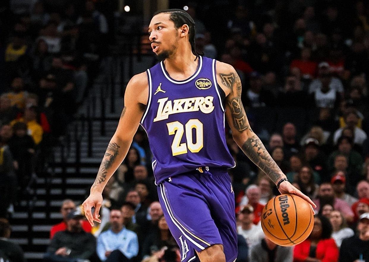 九游体育官方网站包含集结日体能课后，勒沃库森绝杀压哨备战NBA季后赛，压力陡增，临场指挥获称赞的词条